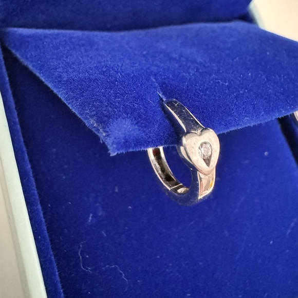 Sterling silver earrings - Picture 2 of 3